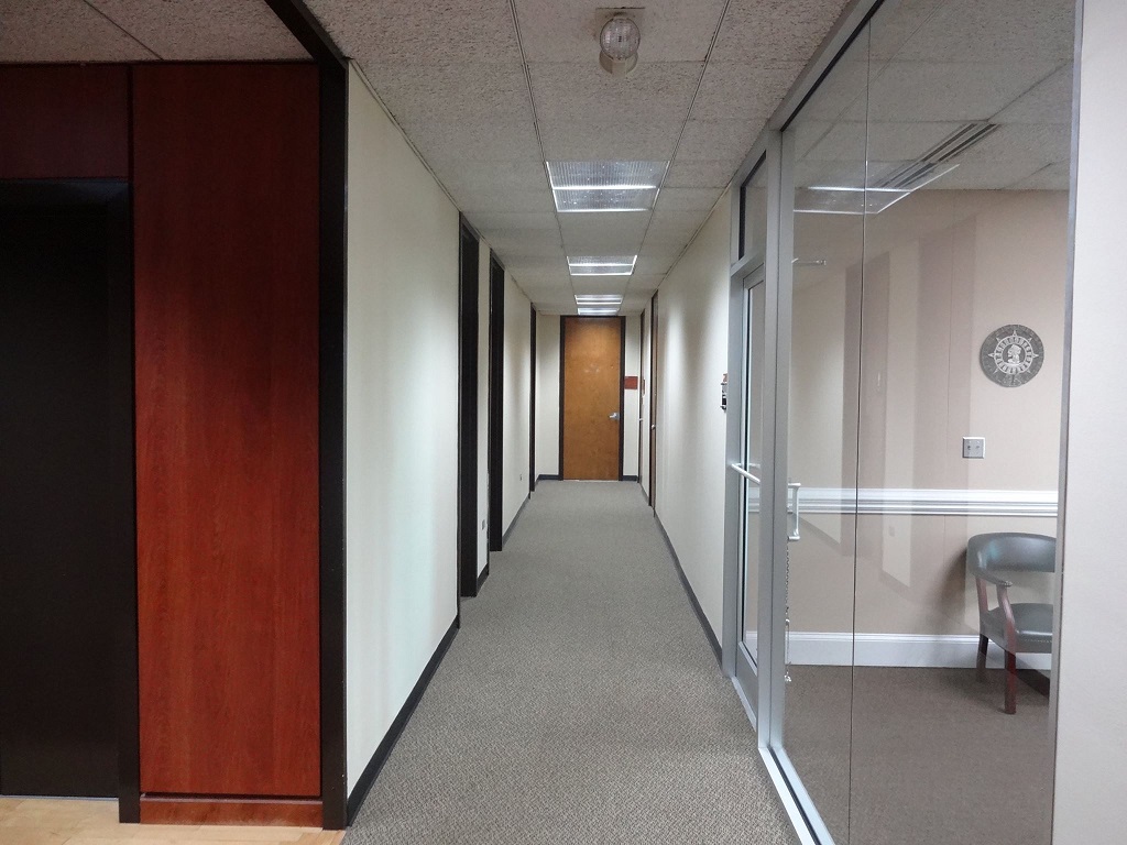 hallway-led-lighting-retrofit
