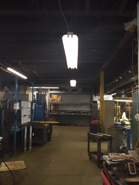 t12-fluorescent-lighting-at-mnufacturing-facility-before